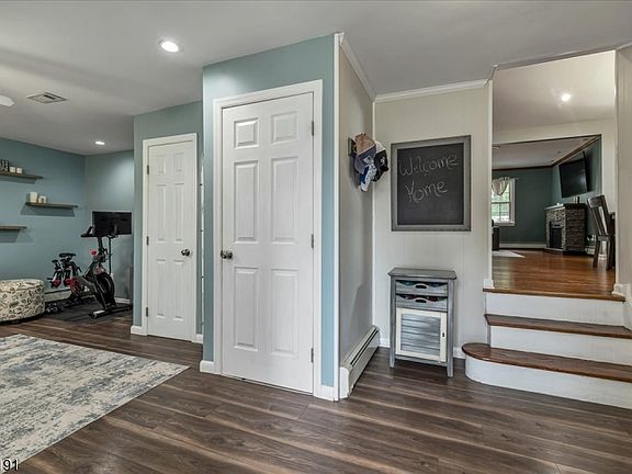 4th image of 81 Summit Ave