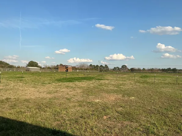 1929 New Holland Rd, Wagener, SC 29164