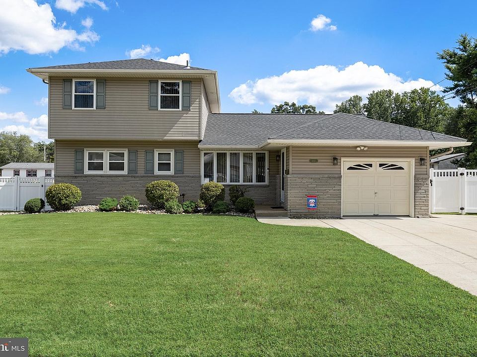 1st image of 622 Pasadena Dr