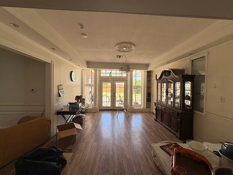 722 E Sierra Vista Dr — Photo 1