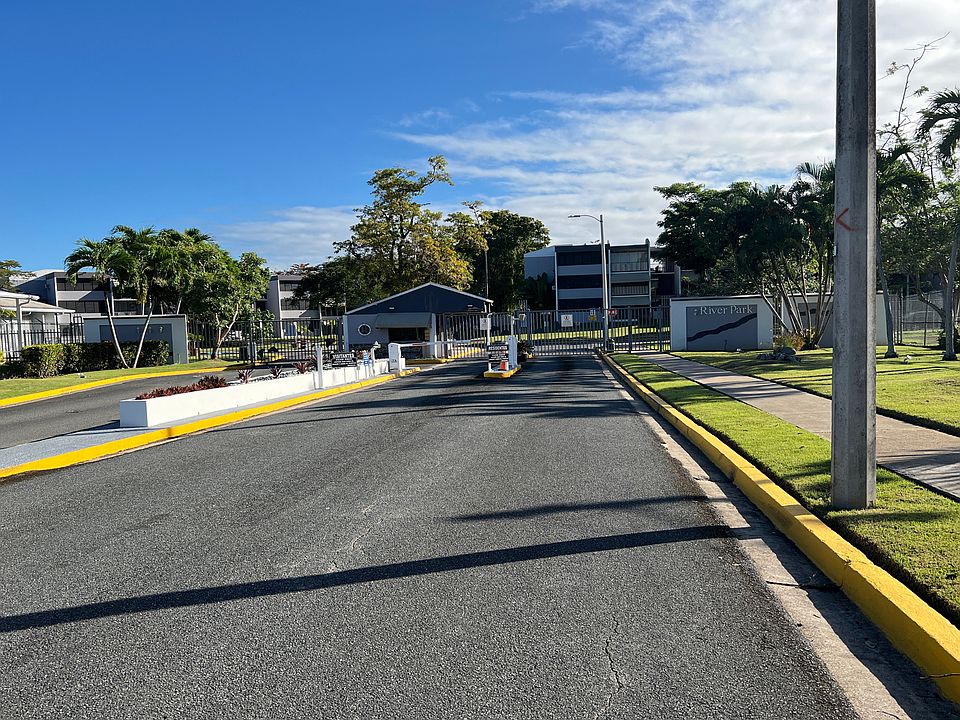 2nd image of 106 Apto Cond River Park #G