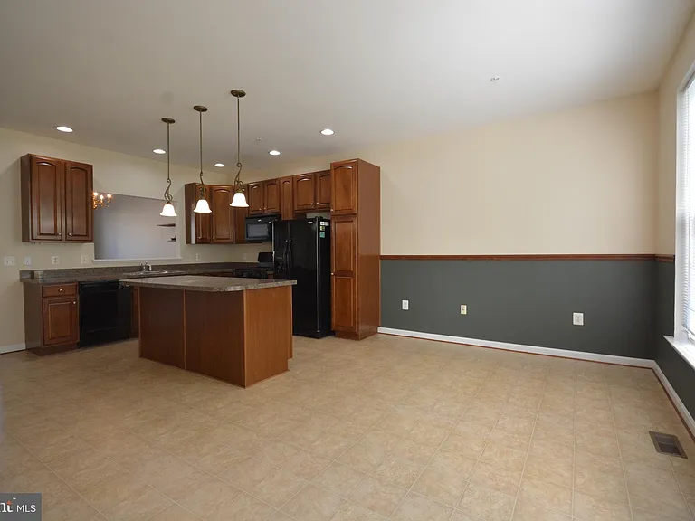 421 Green Fern Cir — Photo 10