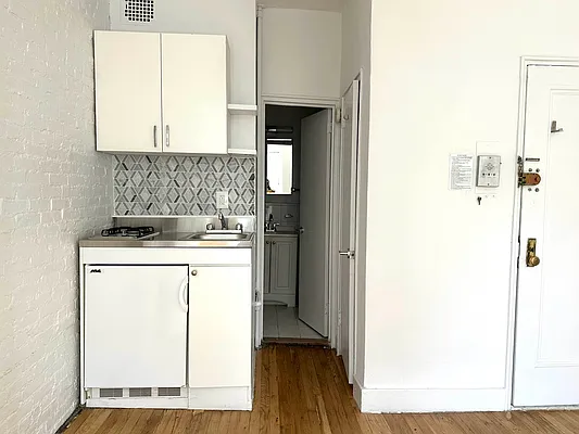 Rented by Waverly Realty Associates | media 13