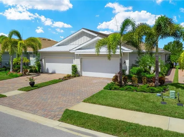 14680 Edgewater Cir, Naples, FL 34114