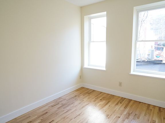 2nd image of 367 E 204th St #2
