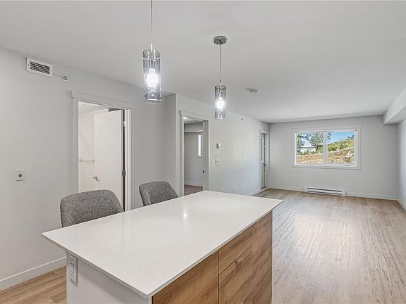 5th image of 4820 Cedar Ridge Pl #304