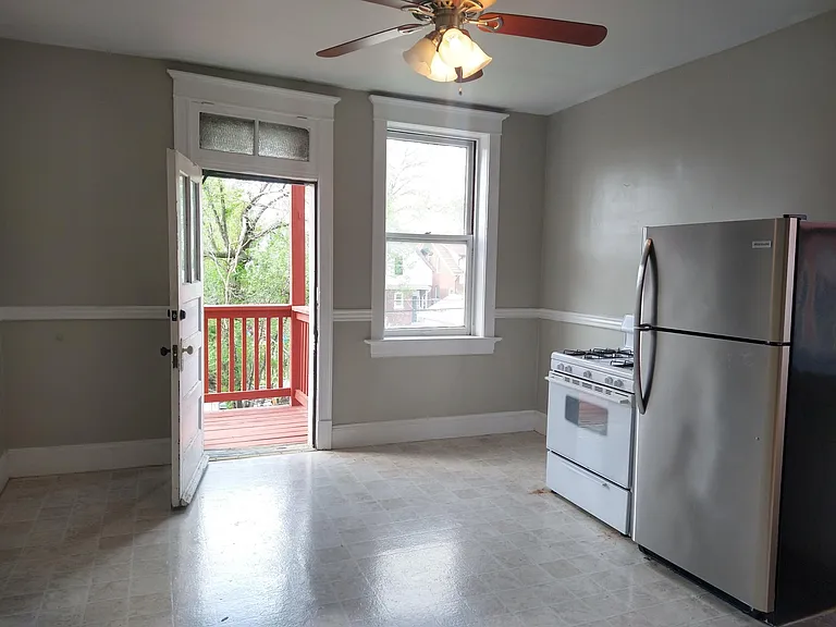 4008 Connecticut St — Photo 8