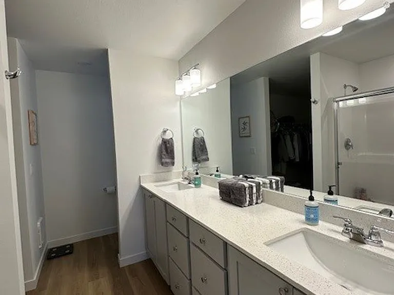 710 NE Rickenbacker Rd — Photo 13