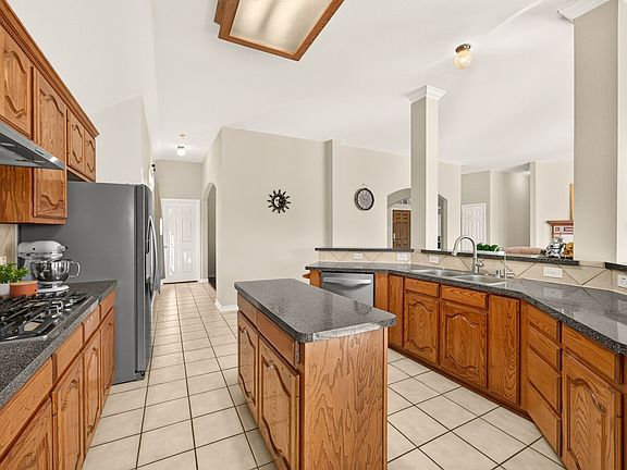 3rd image of 9150 Bastille Way
