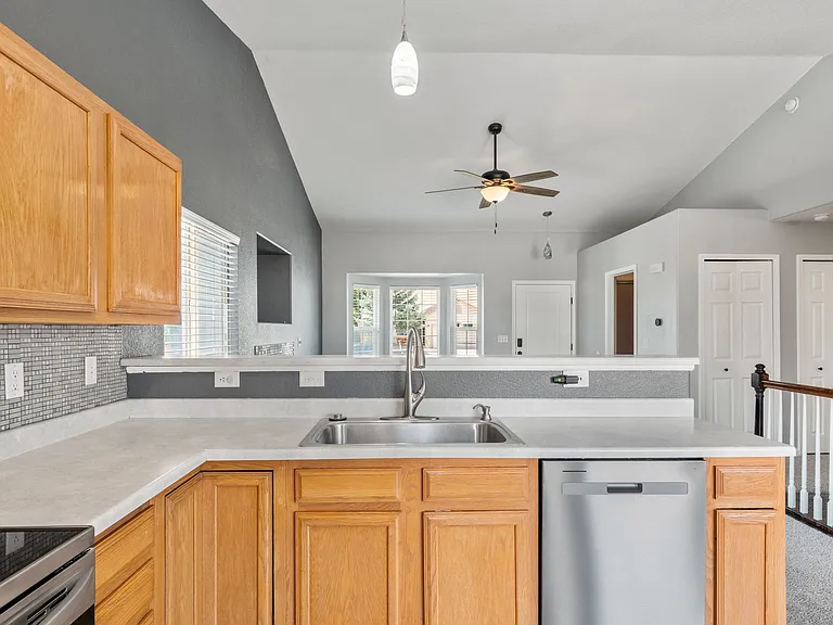 5164 Fennel Dr — Photo 15