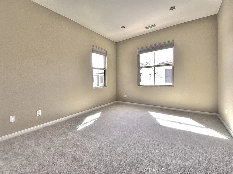 46 Larkfield — Photo 17