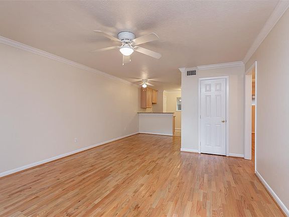 2nd image of 2201 Driscoll St APT 3