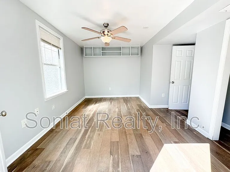 3216 Banks St — Photo 8