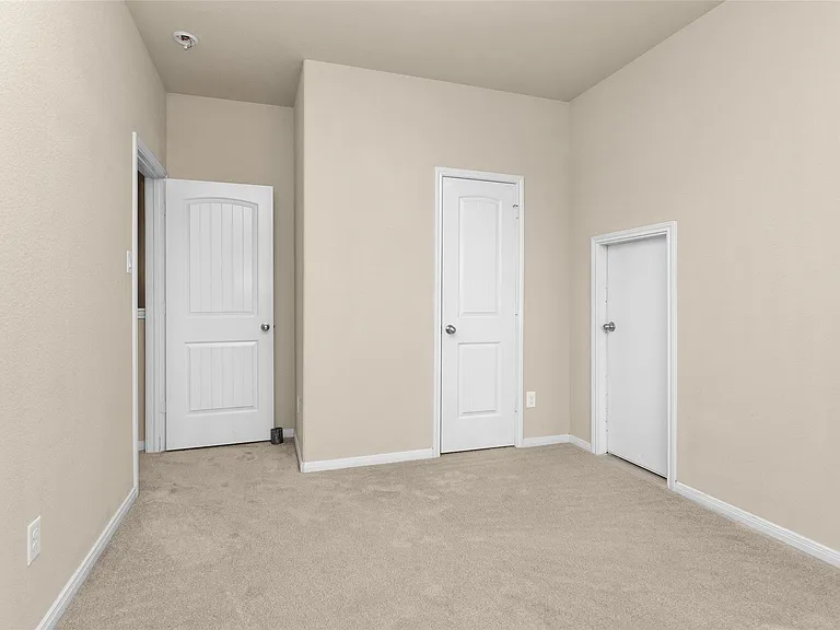 9419 Elliotts Ct — Photo 35
