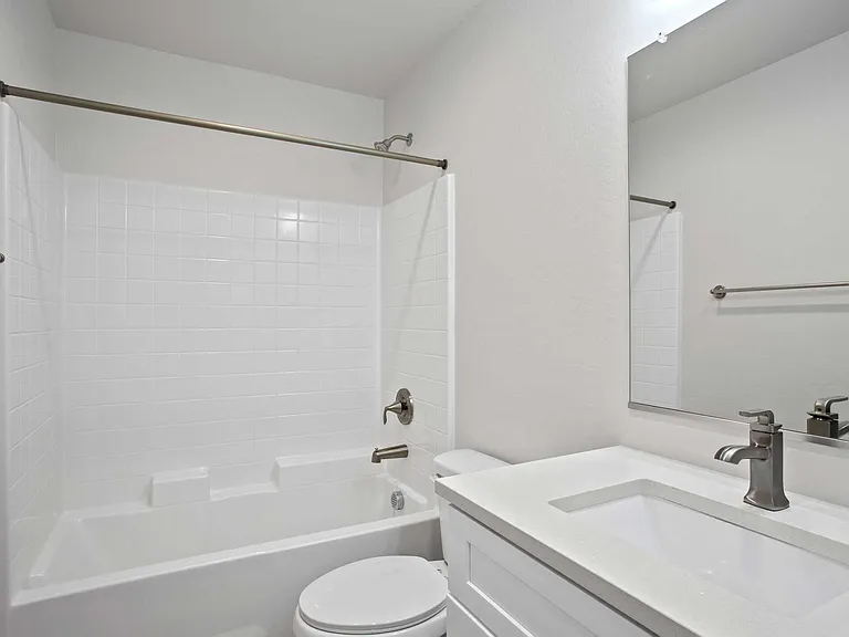 4242 N 28th St #13 — Photo 9