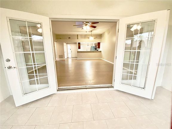 3rd image of 8236 Breeze Cove Ln