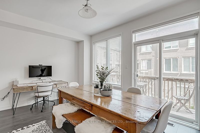 Oakville Townhouse for rent - 3 Bedrooms — photo 21