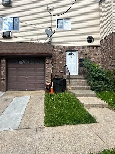 33 Seeley Ln #2 Photo 1