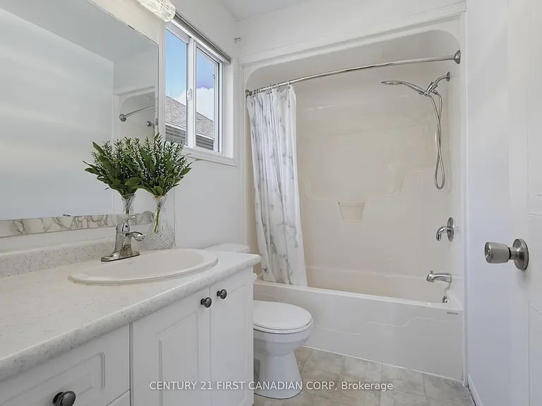 761 Blacksmith St — Photo 21