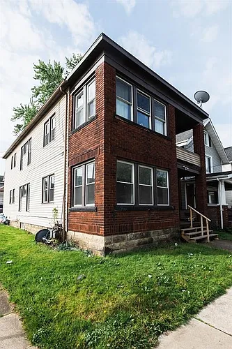 839 E 26th St #1 Photo 1
