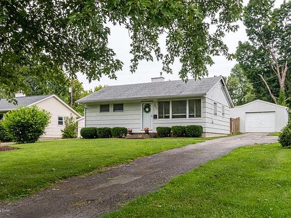 2nd image of 204 Marian Dr