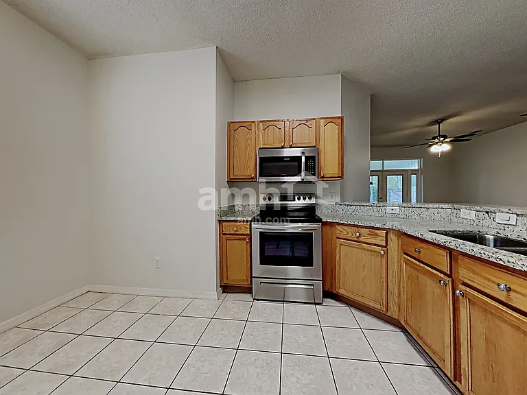 623 Horseman Dr — Photo 4