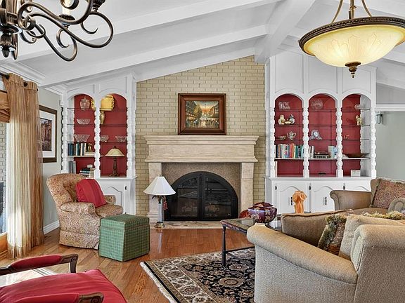 5th image of 11344 Caneyville Rd