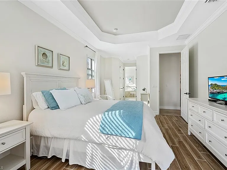 28557 Westmeath Ct — Photo 32
