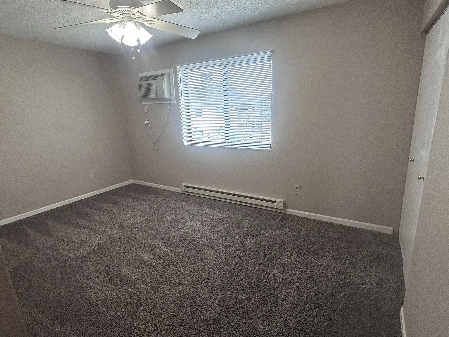 2104 Lincoln Avenue - 1C — Photo 4