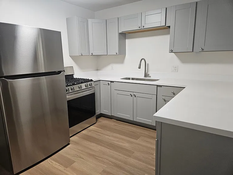 Chic studio in Normal Heights — Photo 2