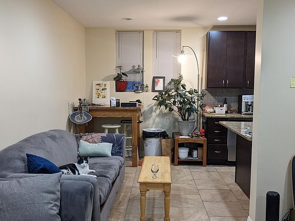3rd image of 4637 N Lawndale Ave #G