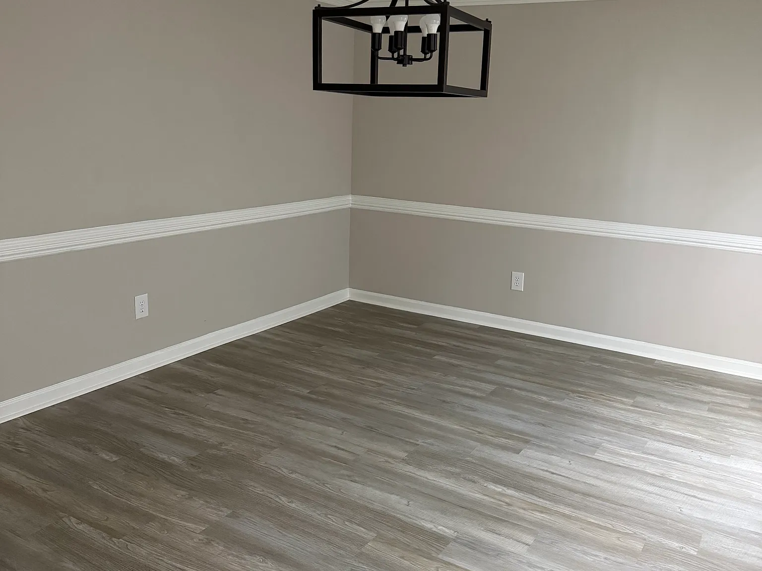 4 bed, 2828 sqft, $2,500 — Photo 4
