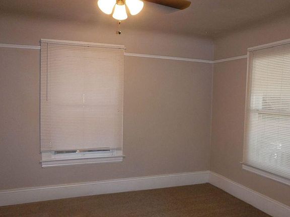 2nd image of 2111 L St