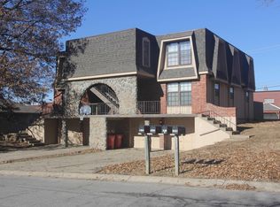 1401 SW Sunset St #1401B, Blue Springs, MO 64015