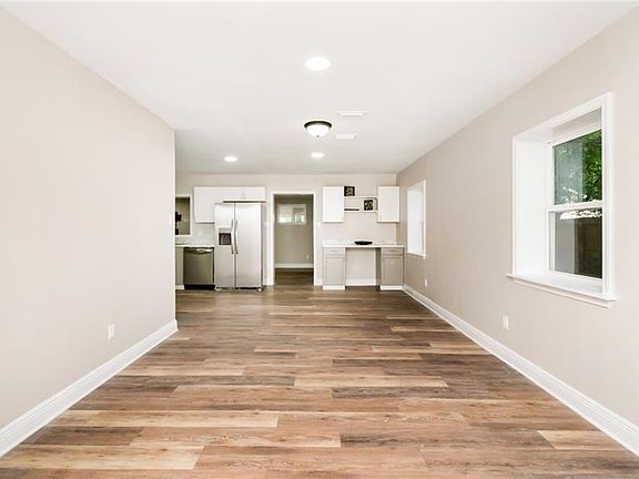 3rd image of 2213 Largo Ave