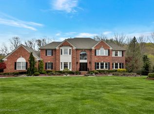 513 Apache Trl, Morganville, NJ 07751