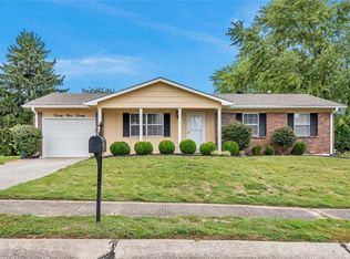 2920 Mallard Dr, Saint Charles, MO 63301