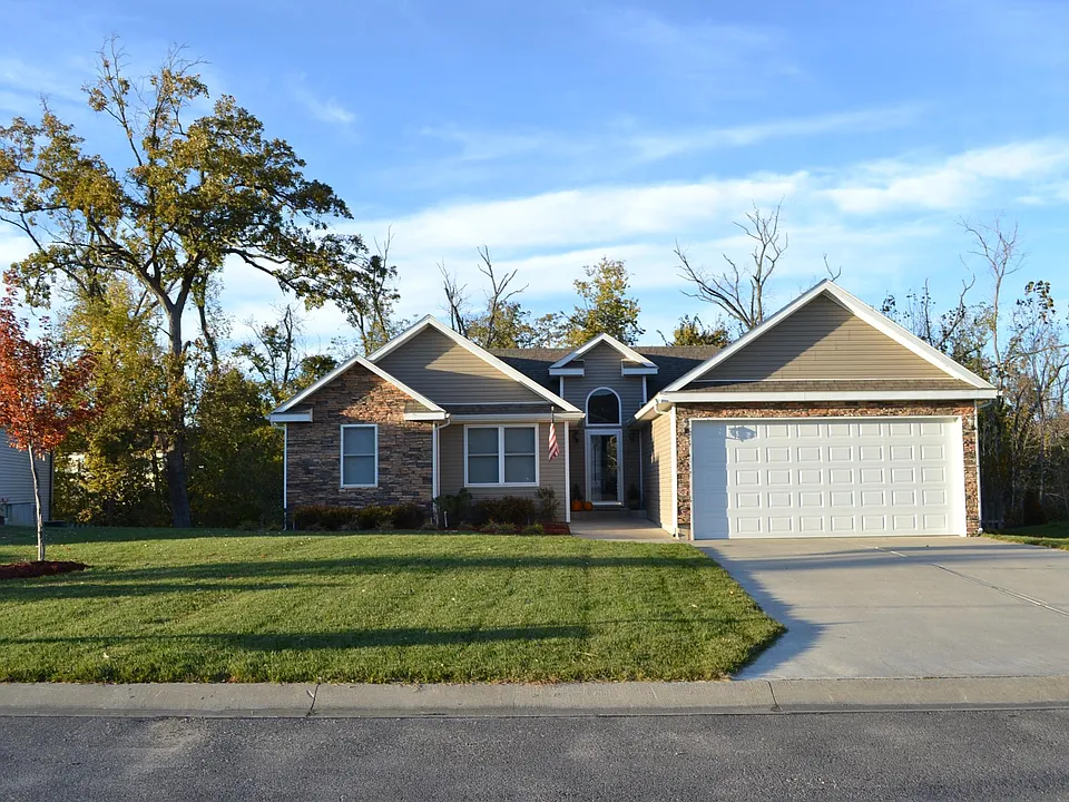 1208 Nottingham Dr