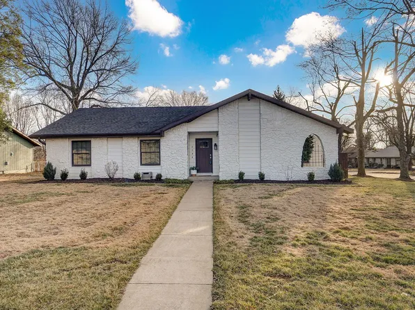 4094 S Eaton Ave, Springfield, MO 65807