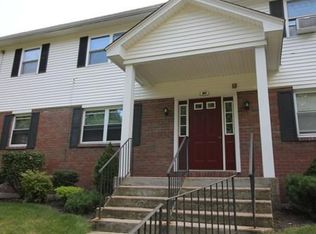 80 Colonial Cir UNIT B, Chicopee, MA 01020