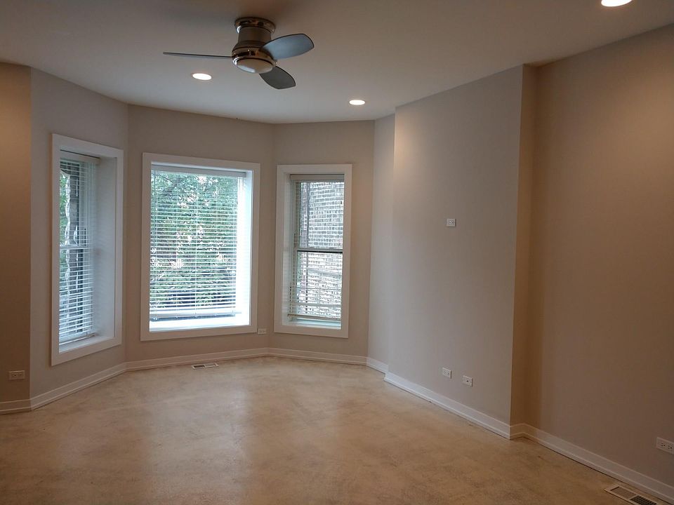 1st image of 4018 N Kenmore Ave #1SE