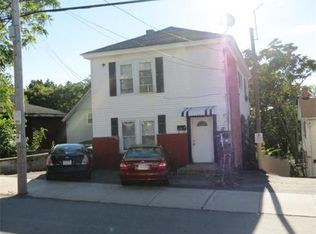 214 High St, Lawrence, MA 01841