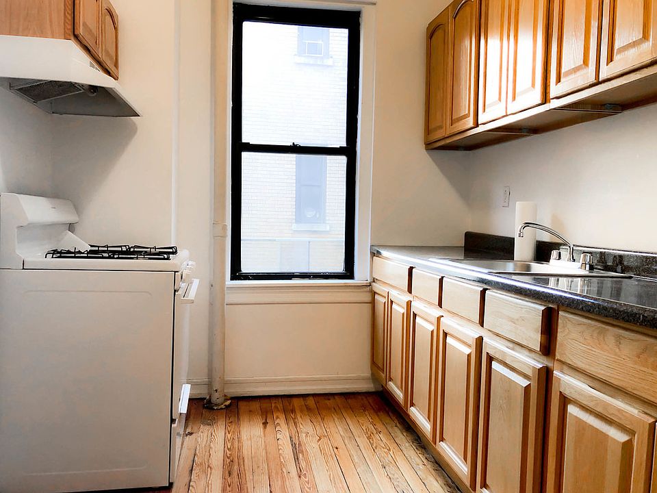 1st image of 733 W 183rd St #3F
