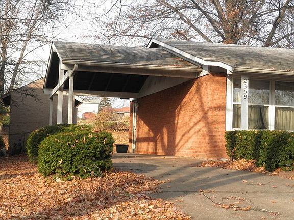 2nd image of 2359 Kingsford Dr