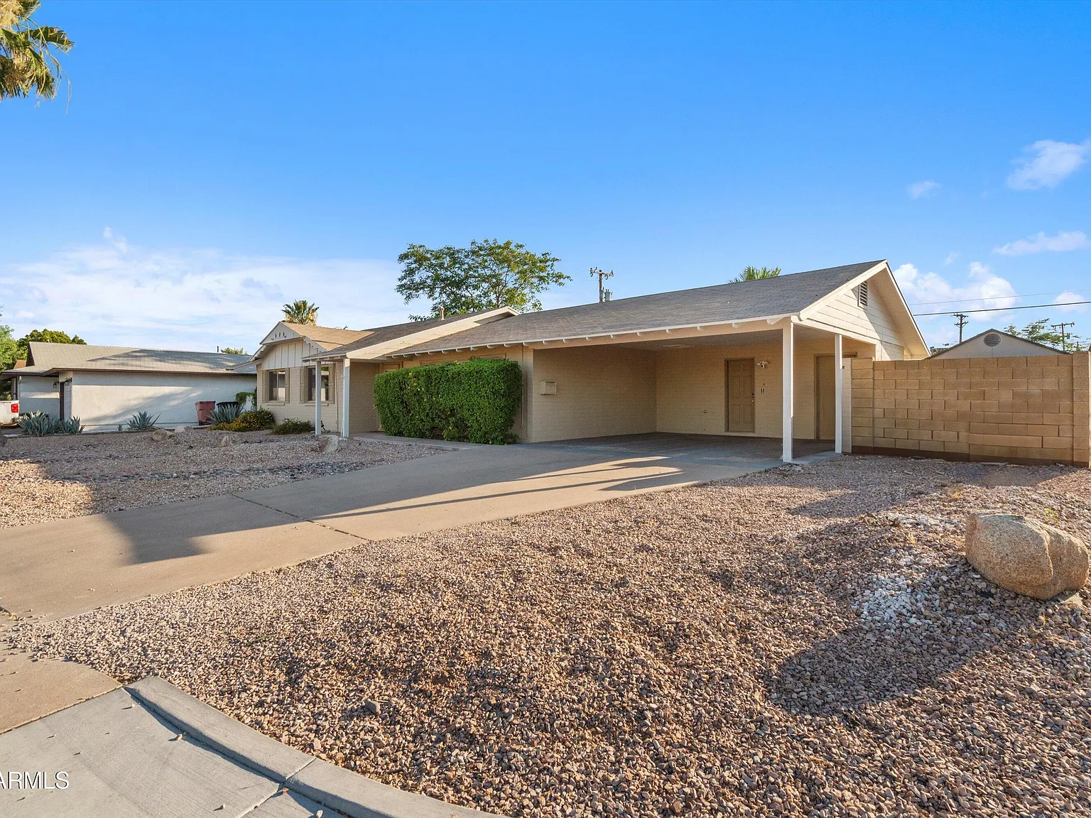 3 bed, 2.0 bath, 1481 sqft, $3,400 — Photo 2