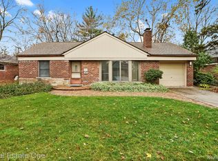4338 S Verona Cir, Royal Oak, MI 48073