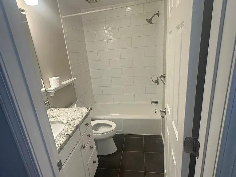 4380 Brookside Ct — Photo 16