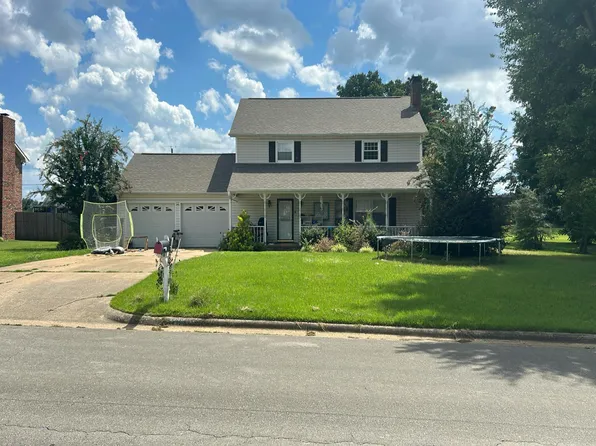 2210 Marietta Ave, Muscle Shoals, AL 35661