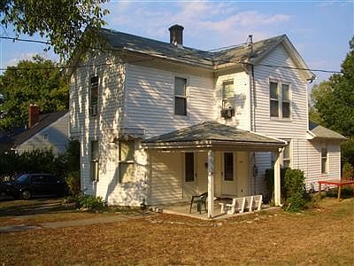 1st image of 309 N Poplar St