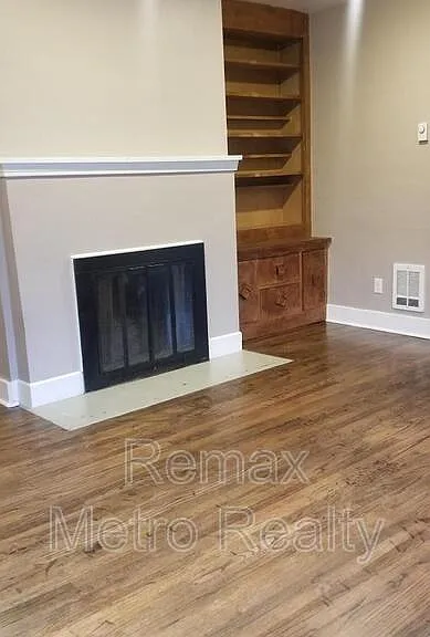 533 11th Ave E #1 — Photo 1